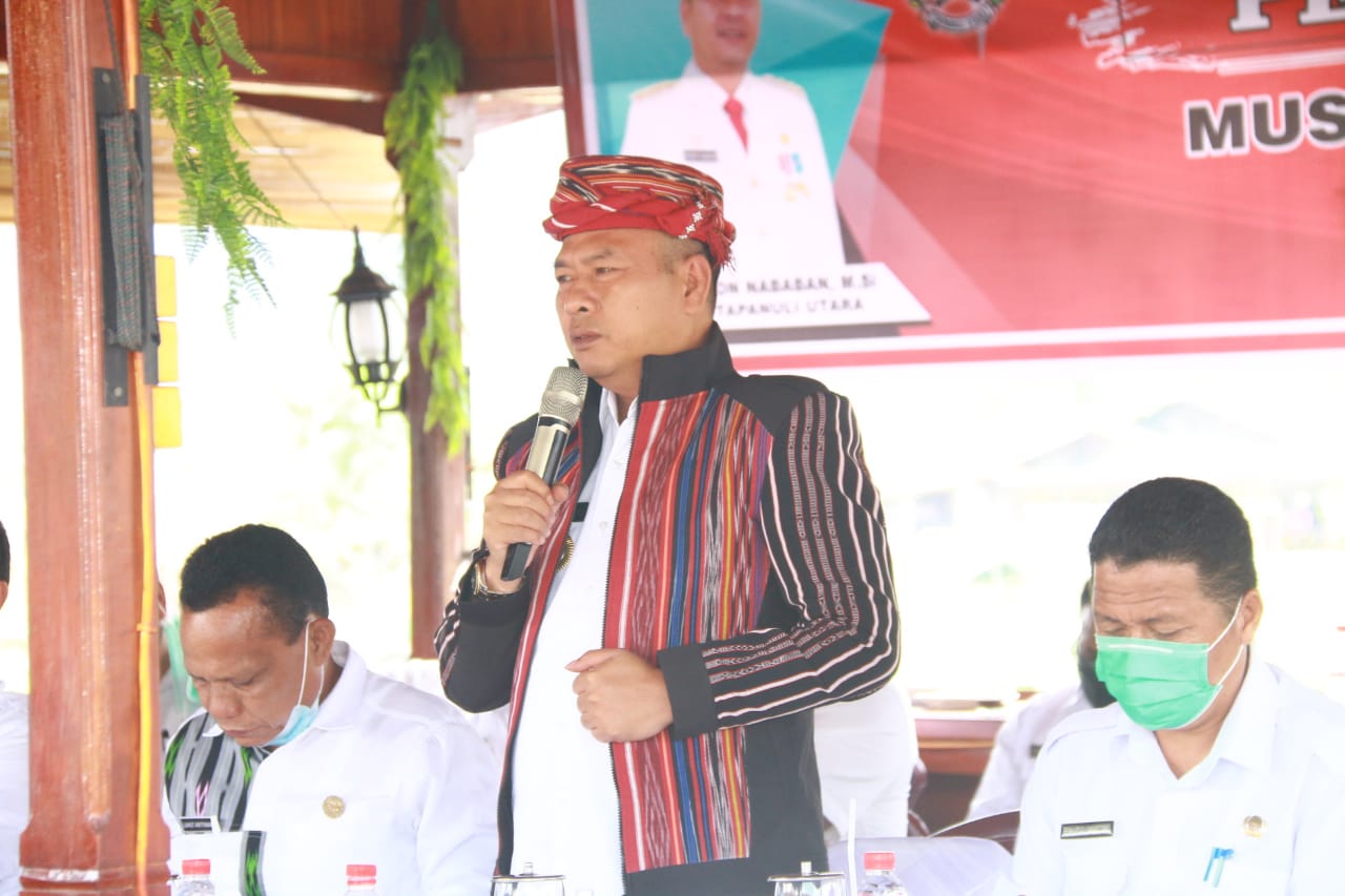 Bupati Tapanuli Utara,Sumatera Utara, Nikson Nababan 
