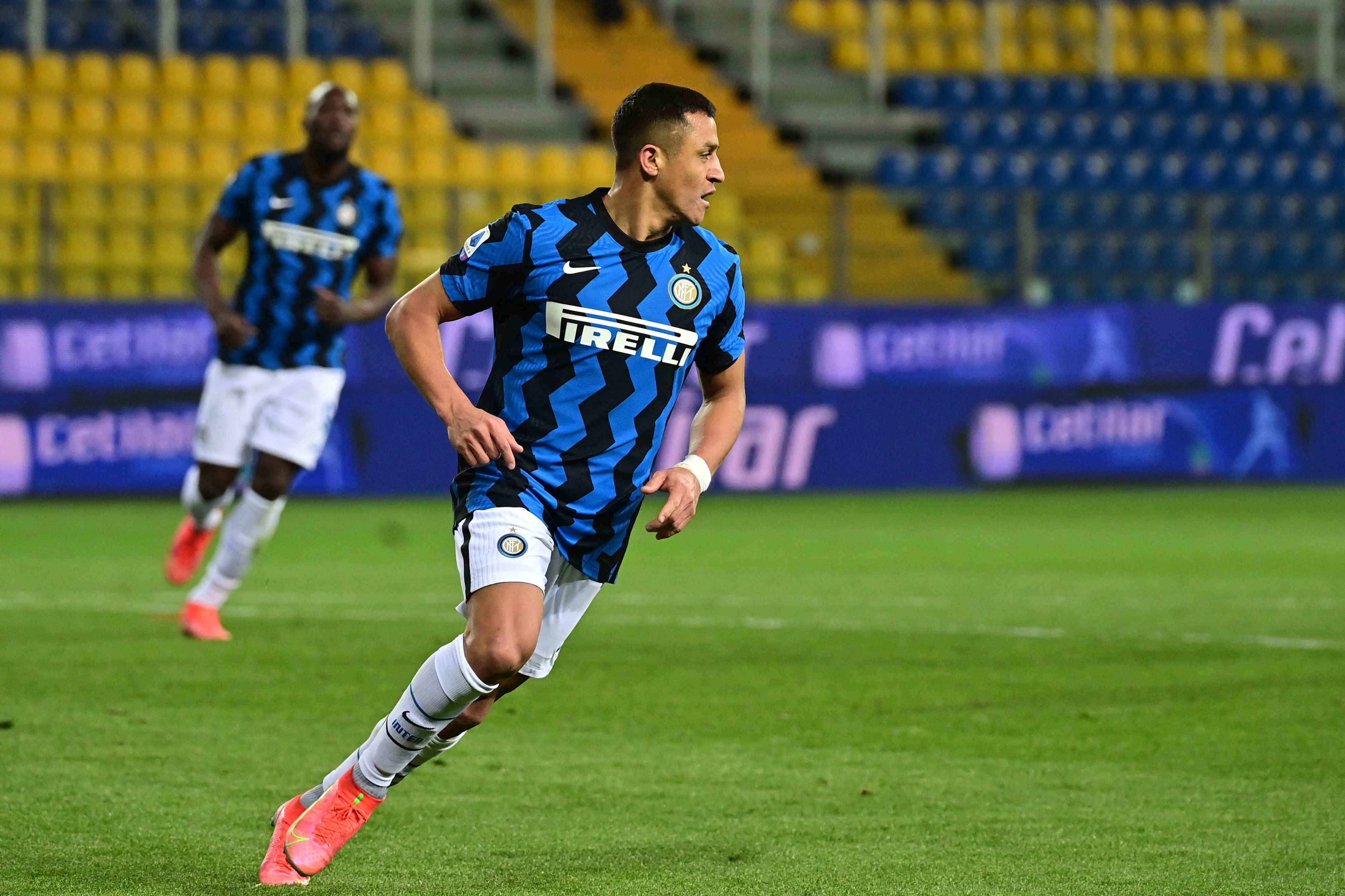 Alexis Sanchez membobol gawang Inter Milan dengan dua gol pada laga pekan ke-25 Liga Italia di Stadion Ennio Tardini, Kamis (4/3/2021).