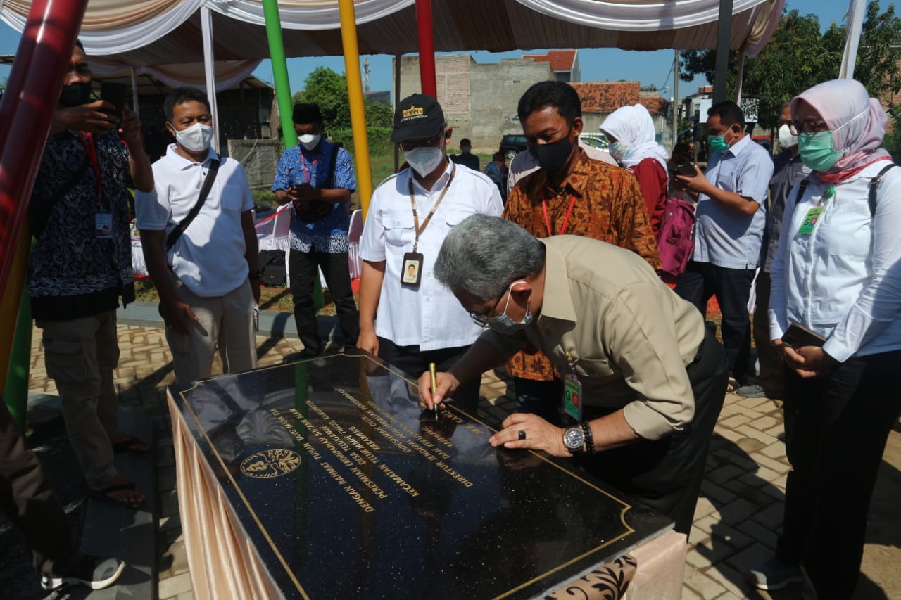 KLHK Resmikan Ekoparian Bintang Alam Teluk Jambe, Karawang