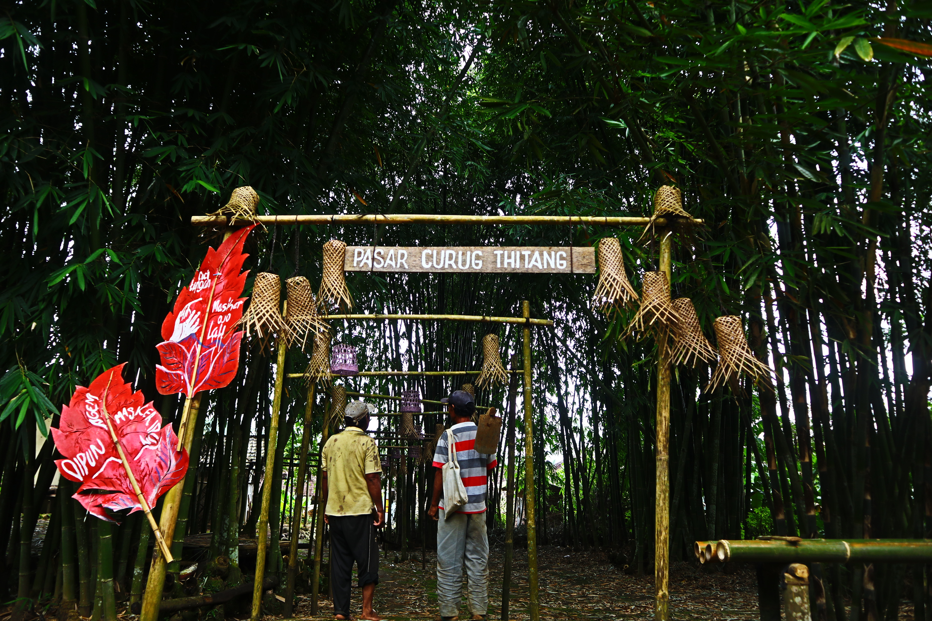 Perputaran Uang di Pasar Wisata Curug Titang Meningkat