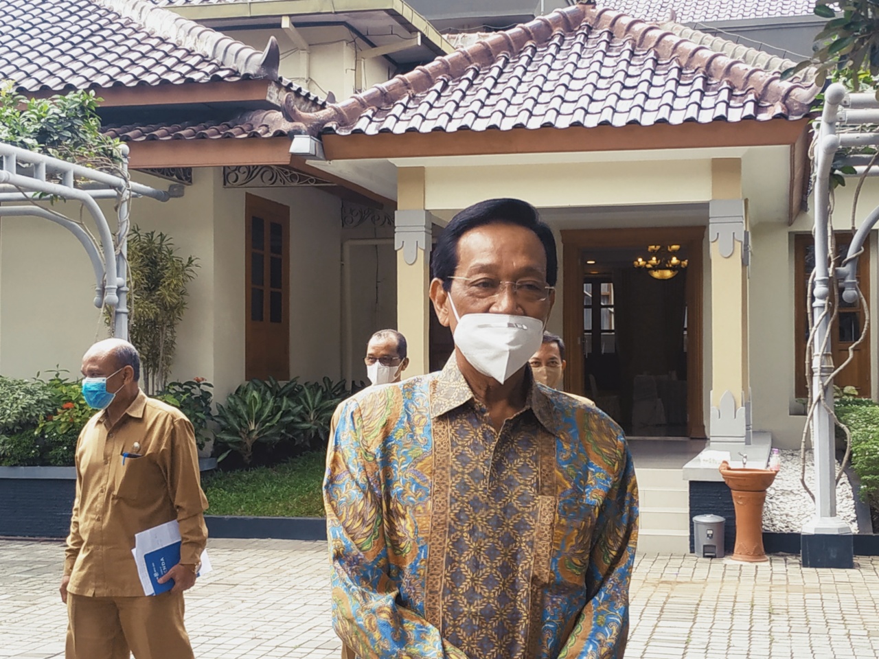 Gubernur DIY, Sri Sultan HB X 