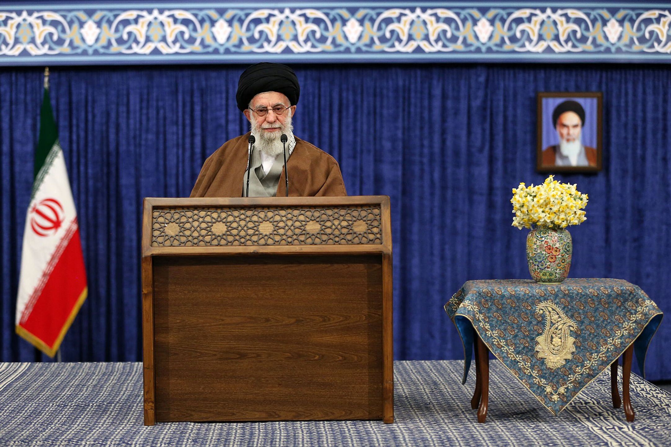 Pemimpin Tertinggi Iran Ayatollah Ali Khamenei menyampaikan pidato pada kesempatan Nowruz, Sabtu (20/3).