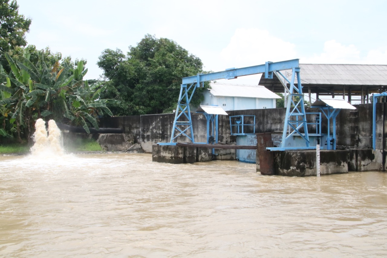 Kerugian Materi Banjir Bengawan Jero Rp59,3 Miliar