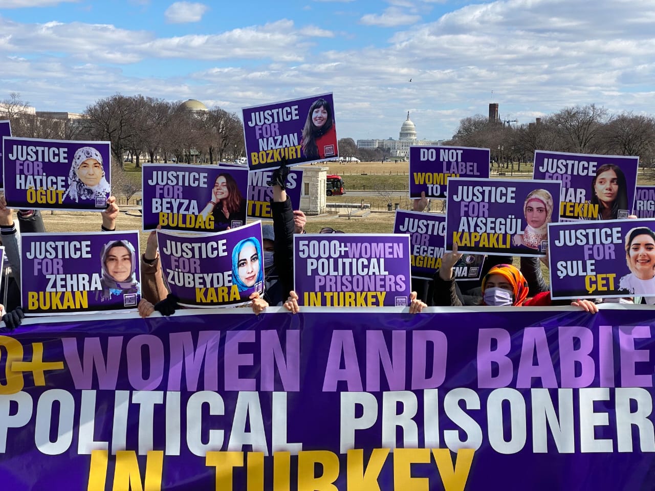 Para ibu menggelar aksi protes rezim Erdogan