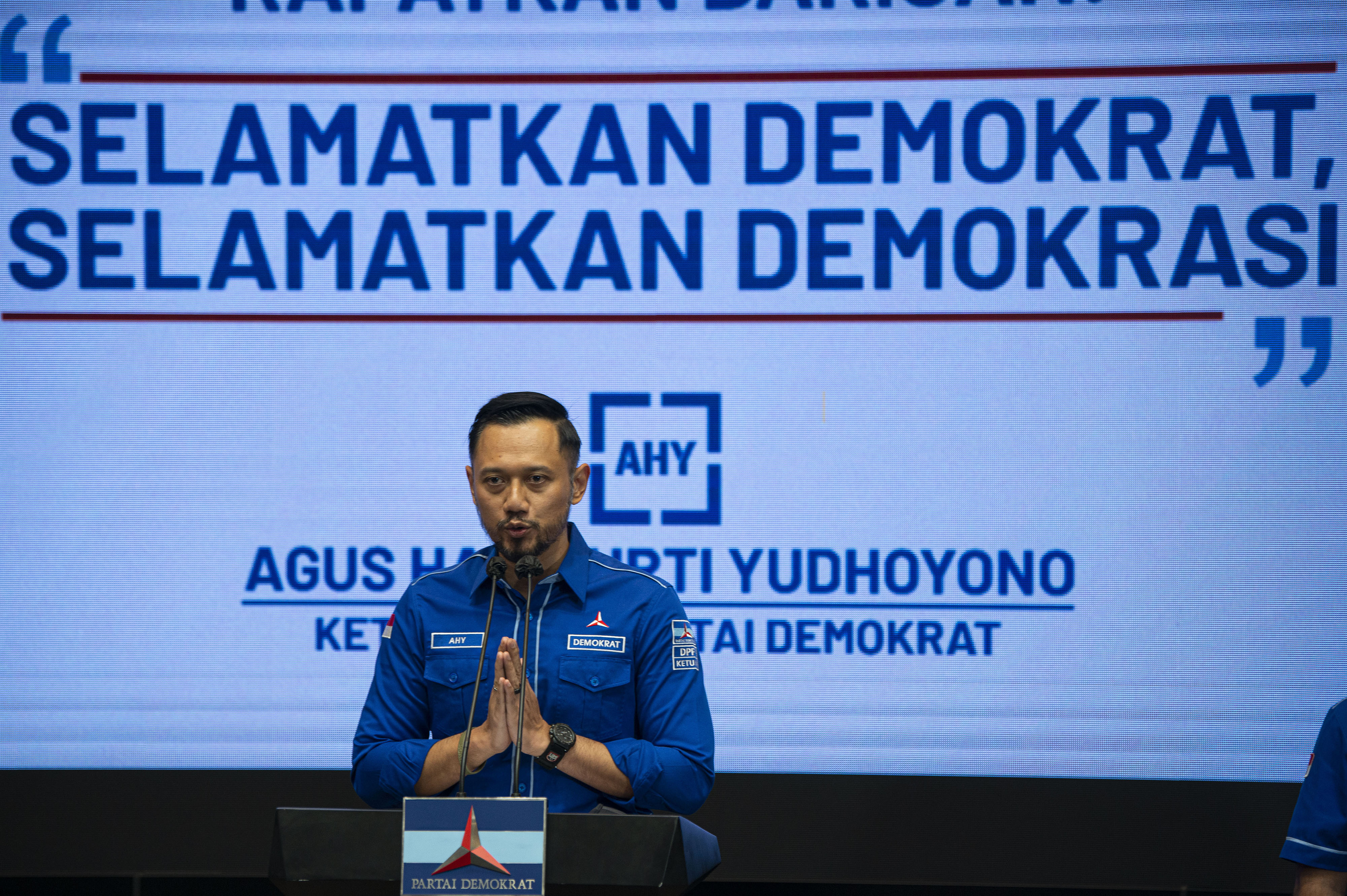  Ketua Umum Partai Demokrat Agus Harimurti Yudhoyono alias AHY menyampaikan keterangan KLB ilegal dilakukan Muldoko, Jumat (5/3/2021)