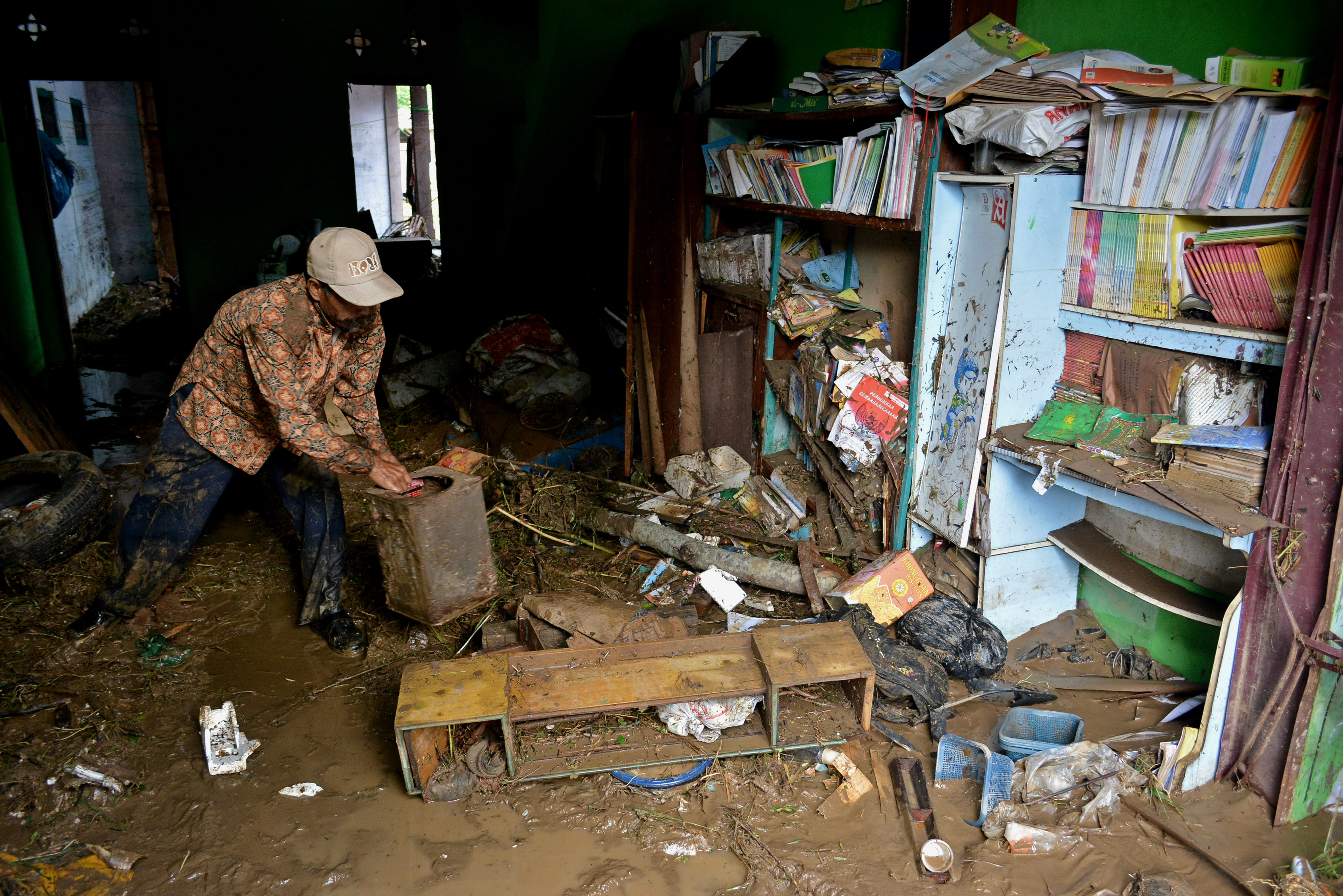 Ilustrasi banjir bandang