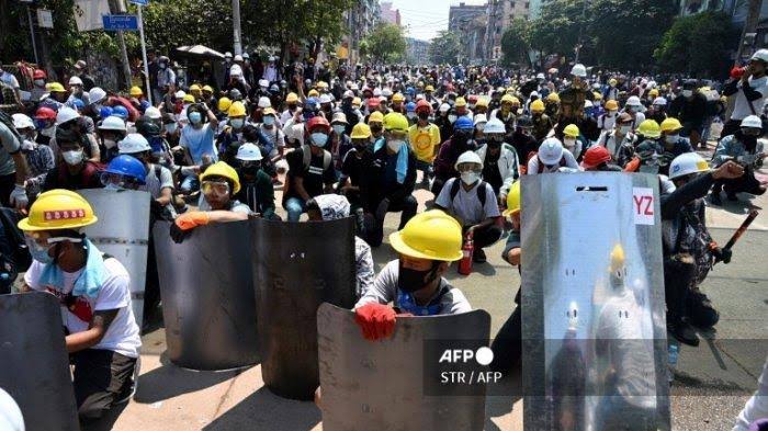 Demonstrasi di Myanmar