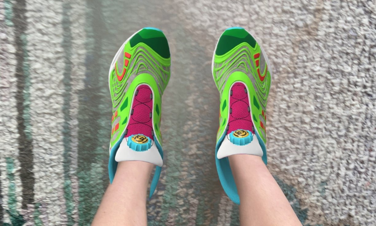 Sepatu virtual Gucci