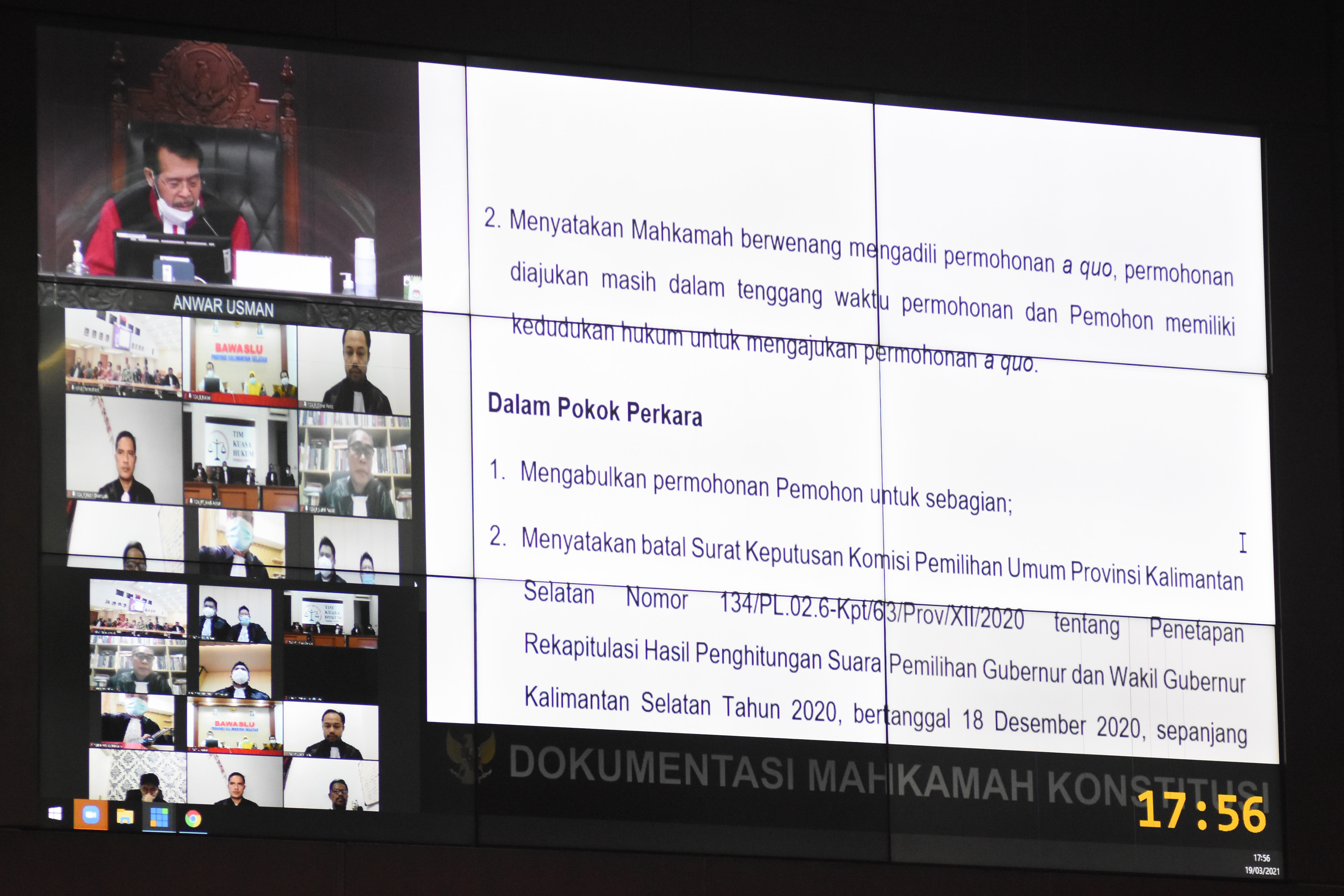Tampilan layar saat Ketua Majelis Hakim MK Anwar Usman membacakan putusan sidang Perselisihan Hasil Pilgub Kalsel 2020.