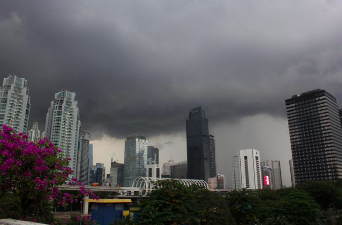 BMKG Ingatkan Potensi Hujan Petir di Jakarta