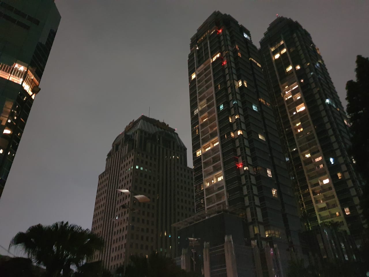 Berkaitan dengan Earth Hour 2021, Artha Graha Peduli (AGP) mengajak semua pihak melakukan pemadaman listrik minimal satu jam.