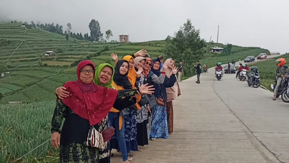 Jalur wisata Sigemplong, Kecamatan Bawang, Kabupaten Batang menjadi satu destinasi wisata baru yang banyak dikunjungi wisatawan.