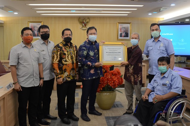 DPR Terima Penghargaan Lingkungan Ramah Disabilitas