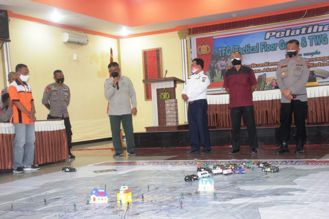 Pelatihan penangan bencana yang diadakan Polres Pematangsiantar.