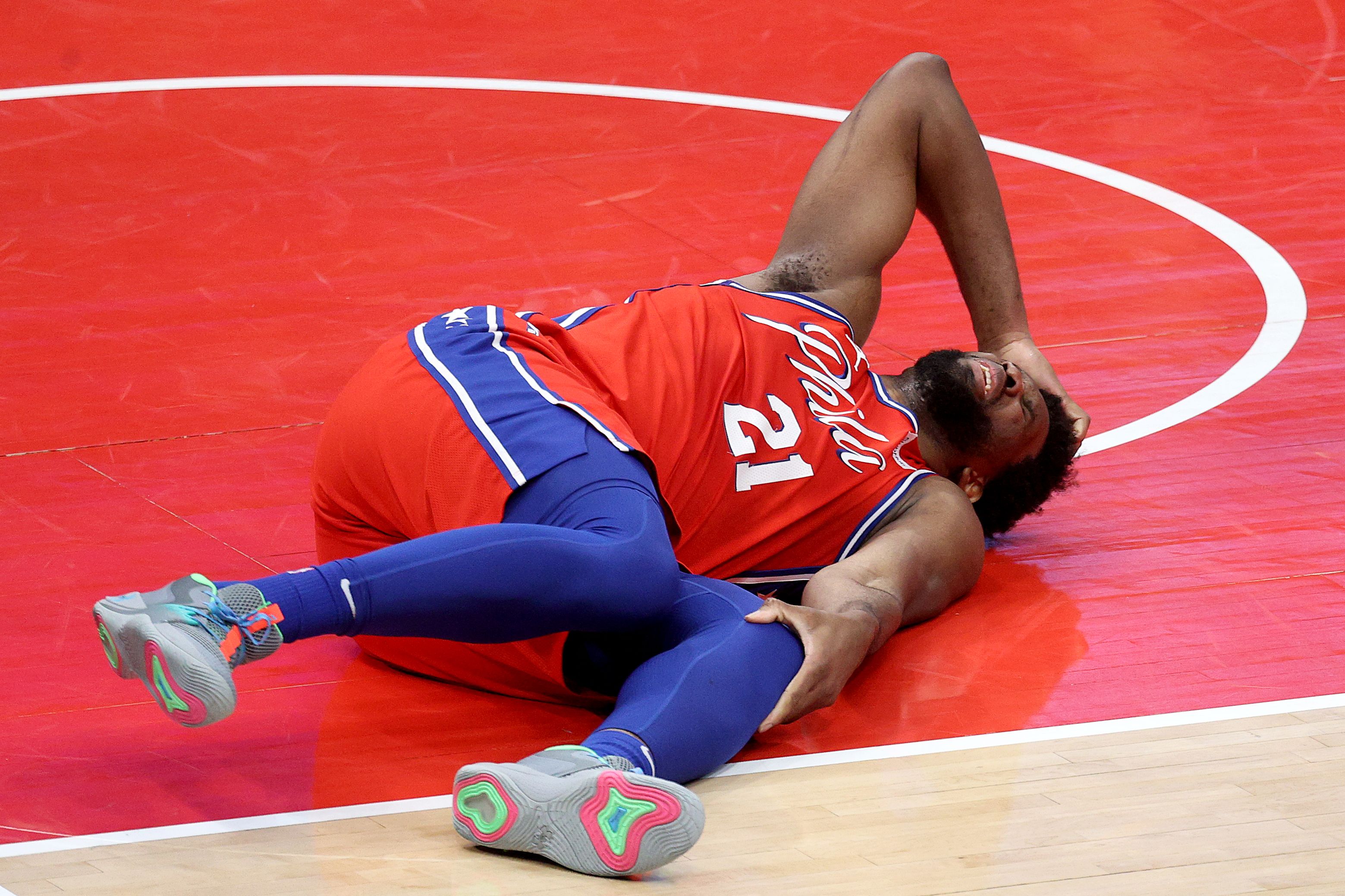 Didera Cedera Lutut, Joel Embiid Absen Dua Pekan 