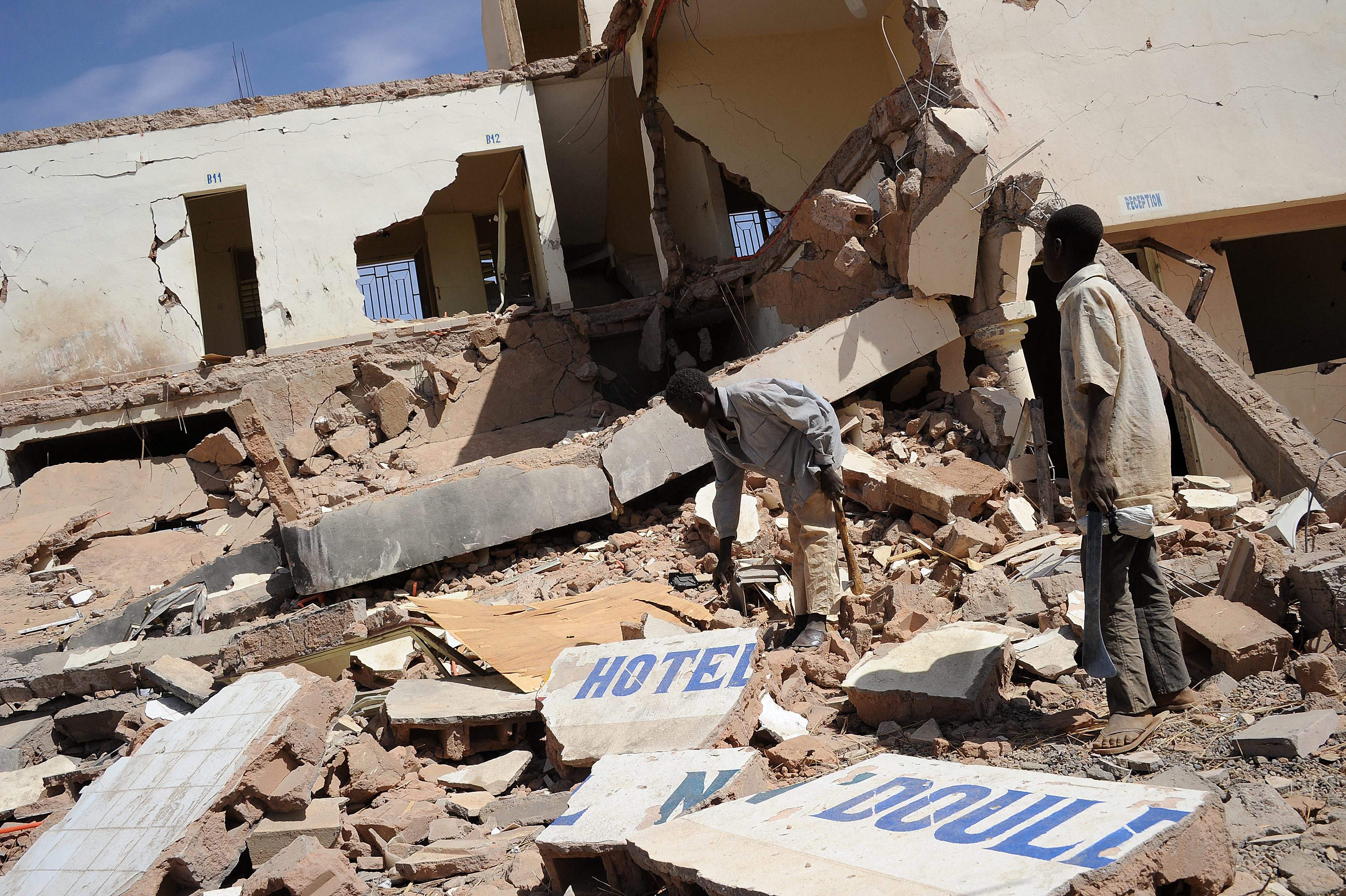 Serangan udara jet tempur militer Prancis ke Douentza, Mali, pada Januari lalu, telah menewaskan 19 warga sipil. 