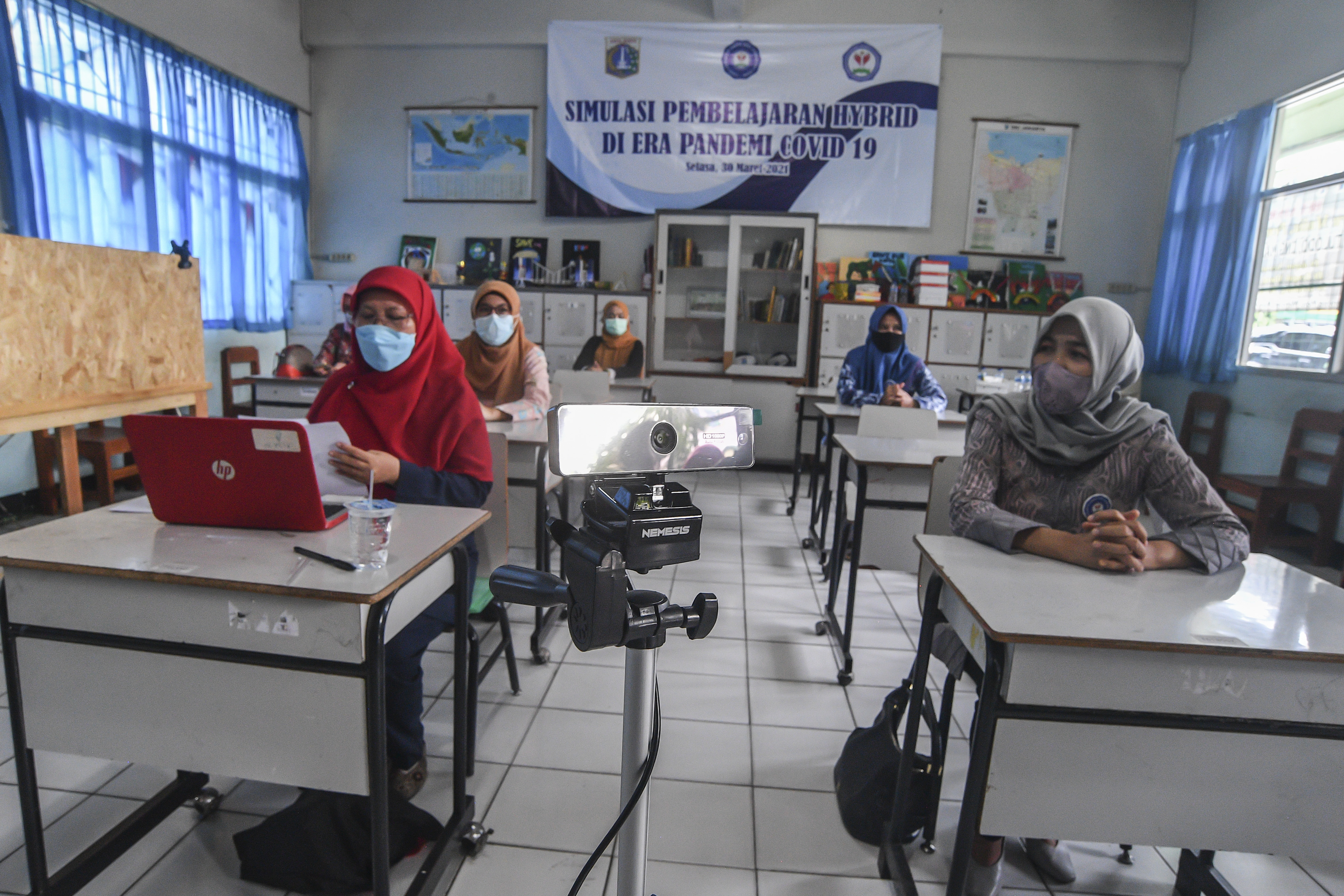 Satgas Covid-19 Minta Sekolah Tatap Muka Terbatas Berjalan Lancar