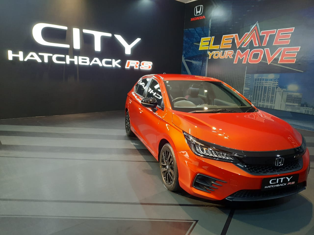 Honda City Hatchback RS saat dipamerkan di Jakarta, Jumat (5/3).