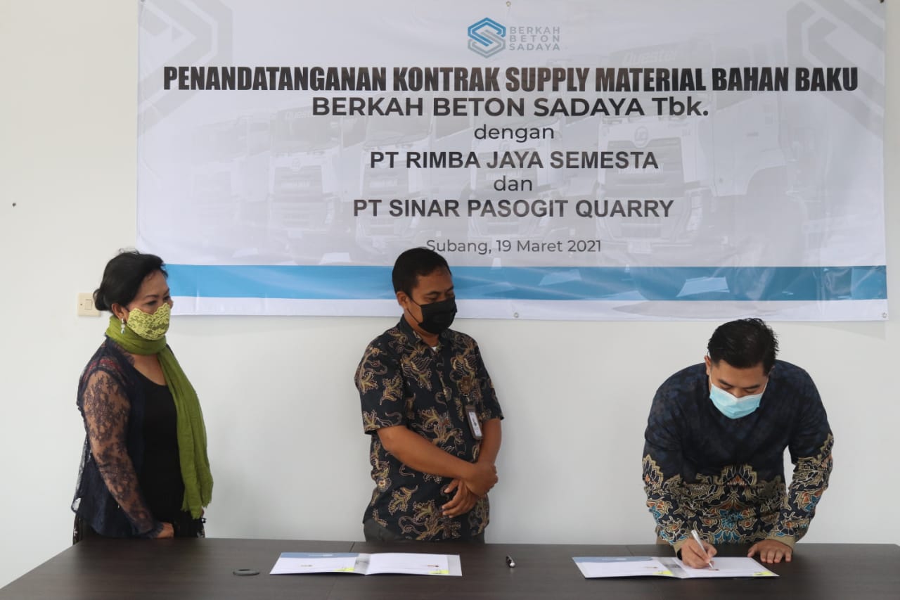 Penandatanganan kontrak kerja sama.