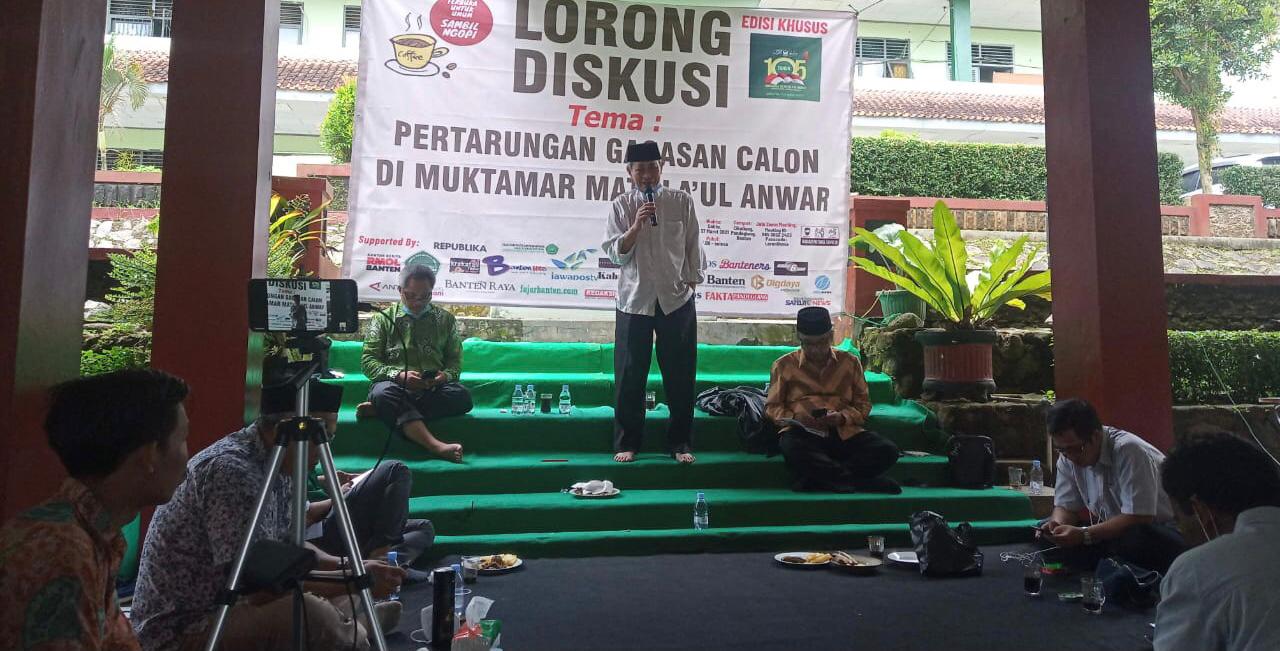 Untuk mencagah terorisme dDeradikalisasi perlu digalakkan lagi di lembaga pendidikan.