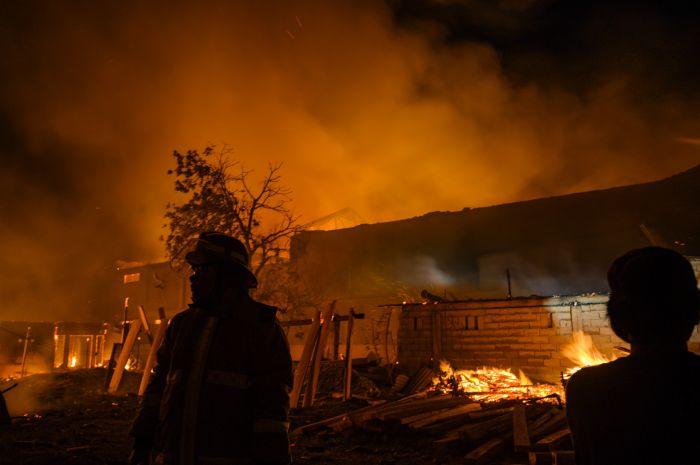 Pabrik Cat Futanlux Terbakar