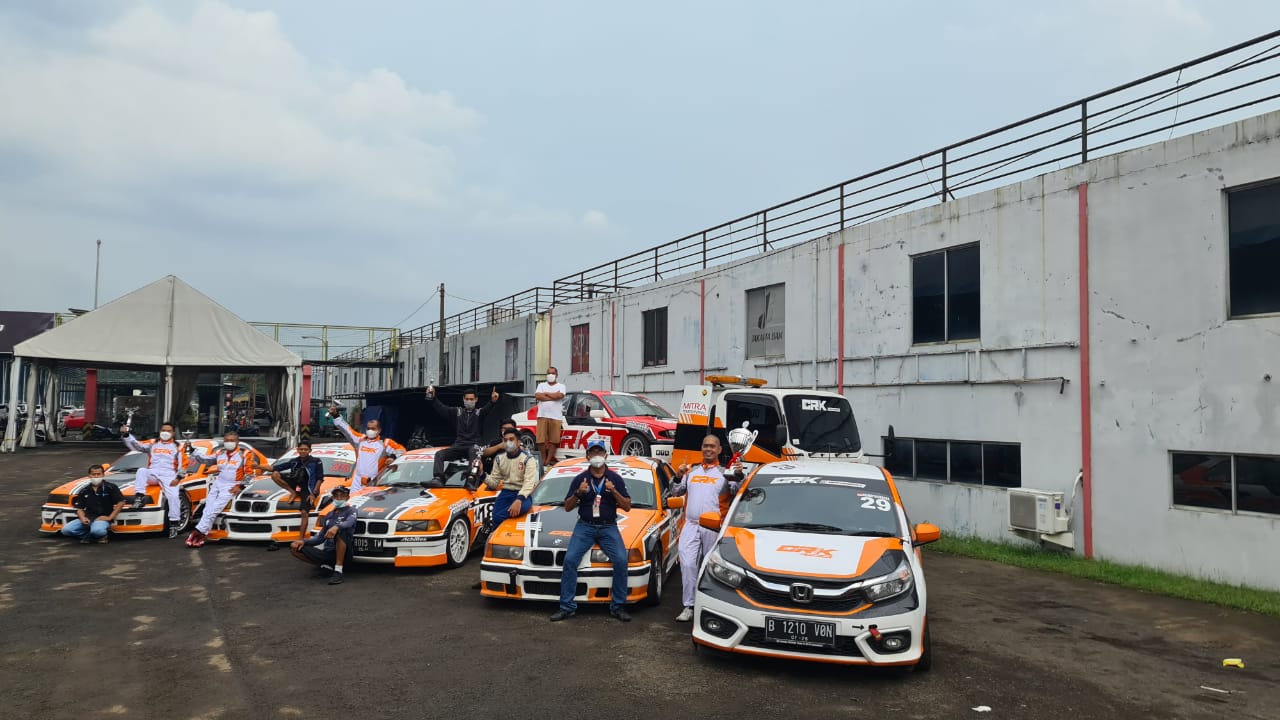 Para pembalap CRK Motorsport