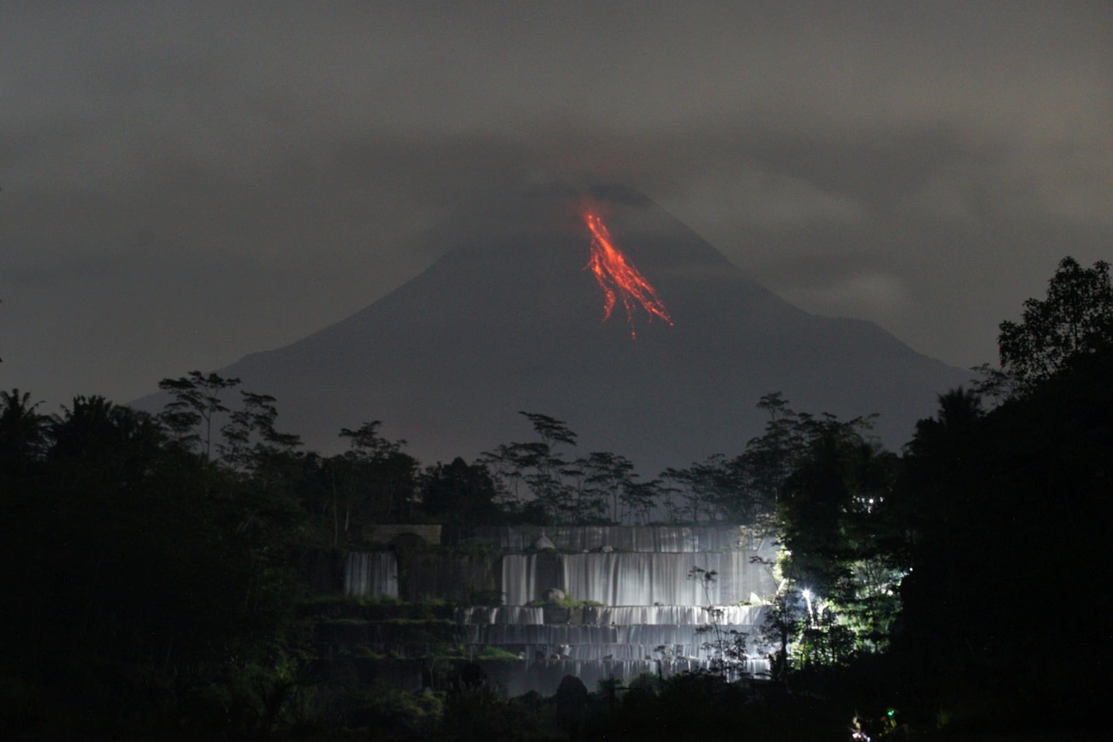 Kegempaan Guguran Mendominasi Aktivitas Gunung Merapi