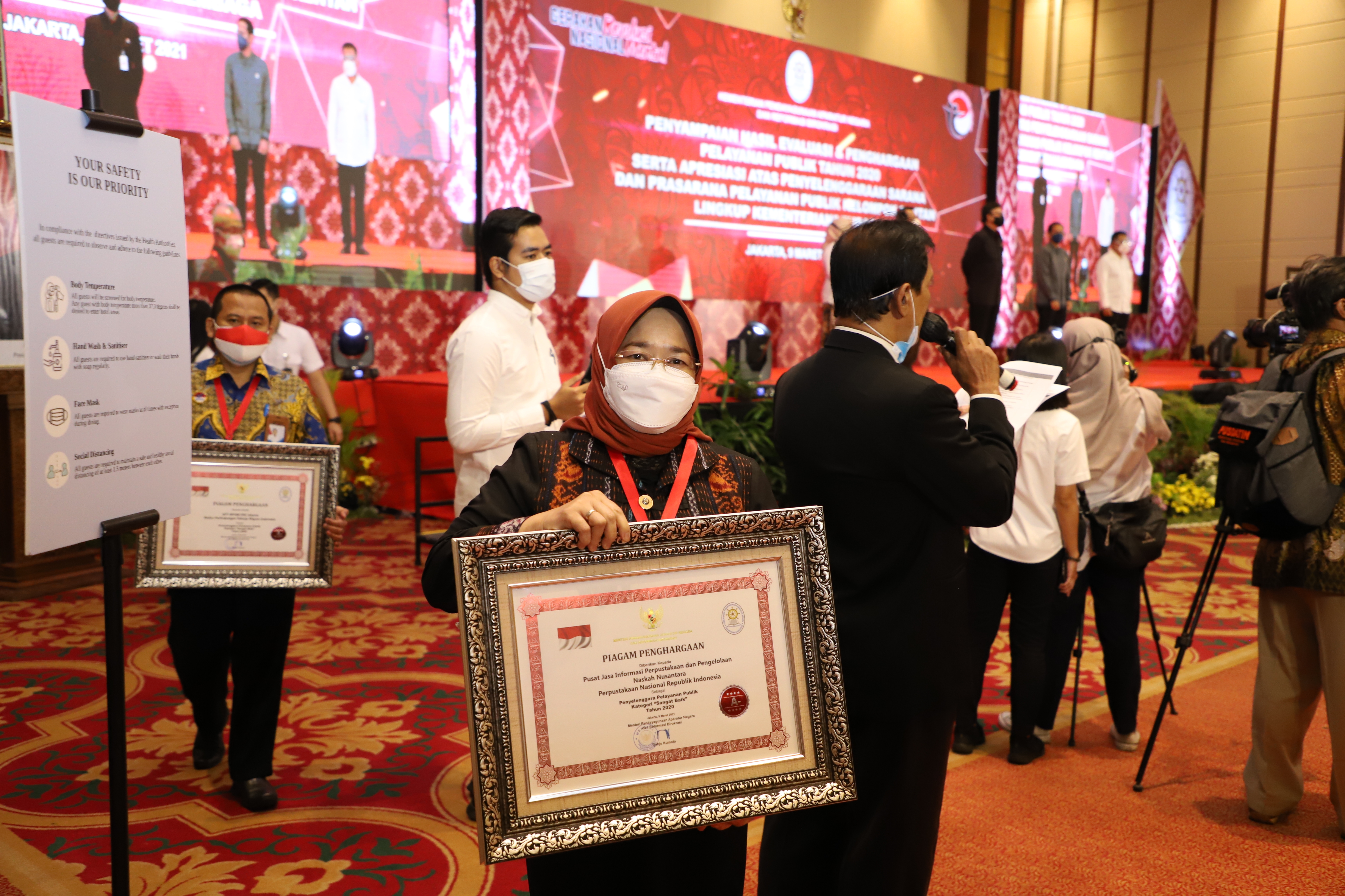 Penghargaan pelayanan publik untuk Perpusnas