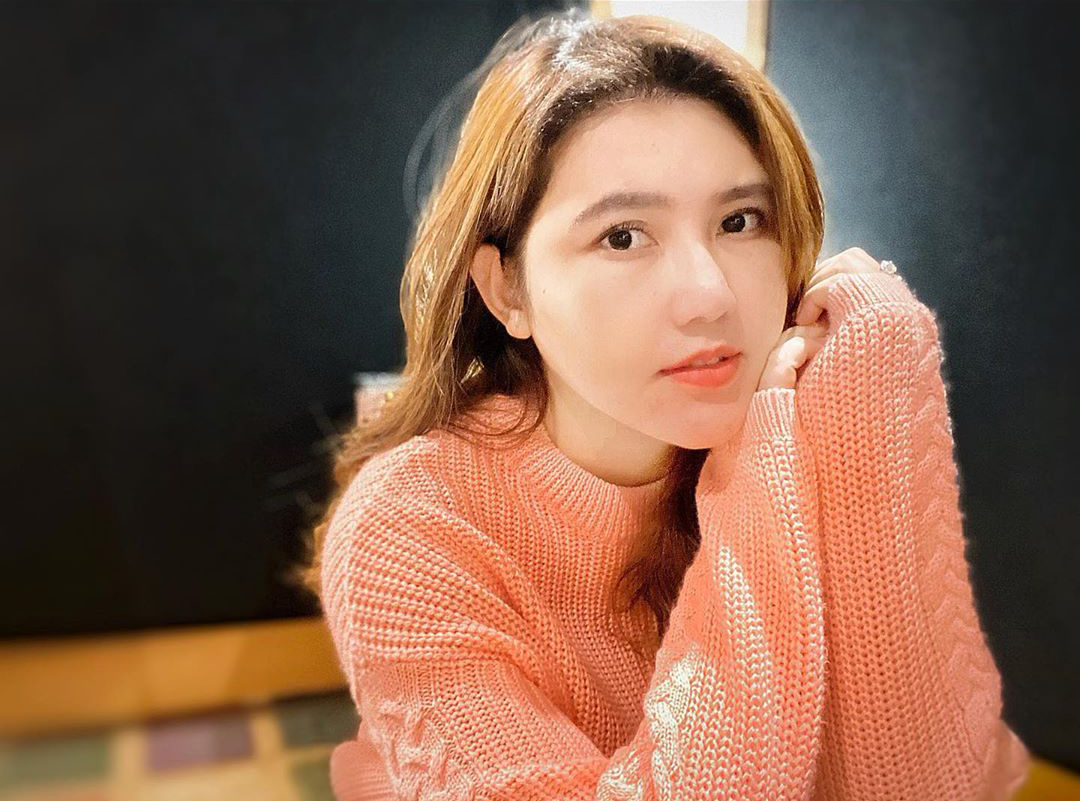 Heboh Foto Via Vallen Muncul di Instagram Manchester United