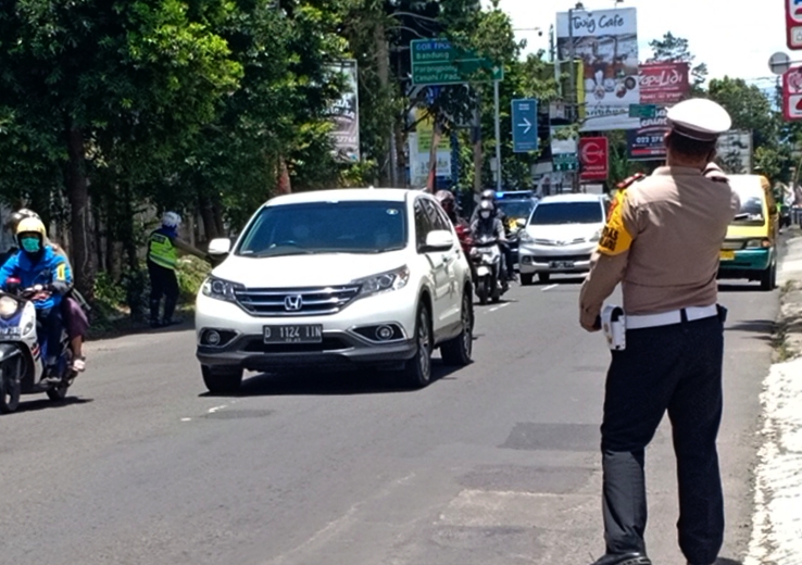 Wabup Bandung Barat Minta Warga Tunda Liburan
