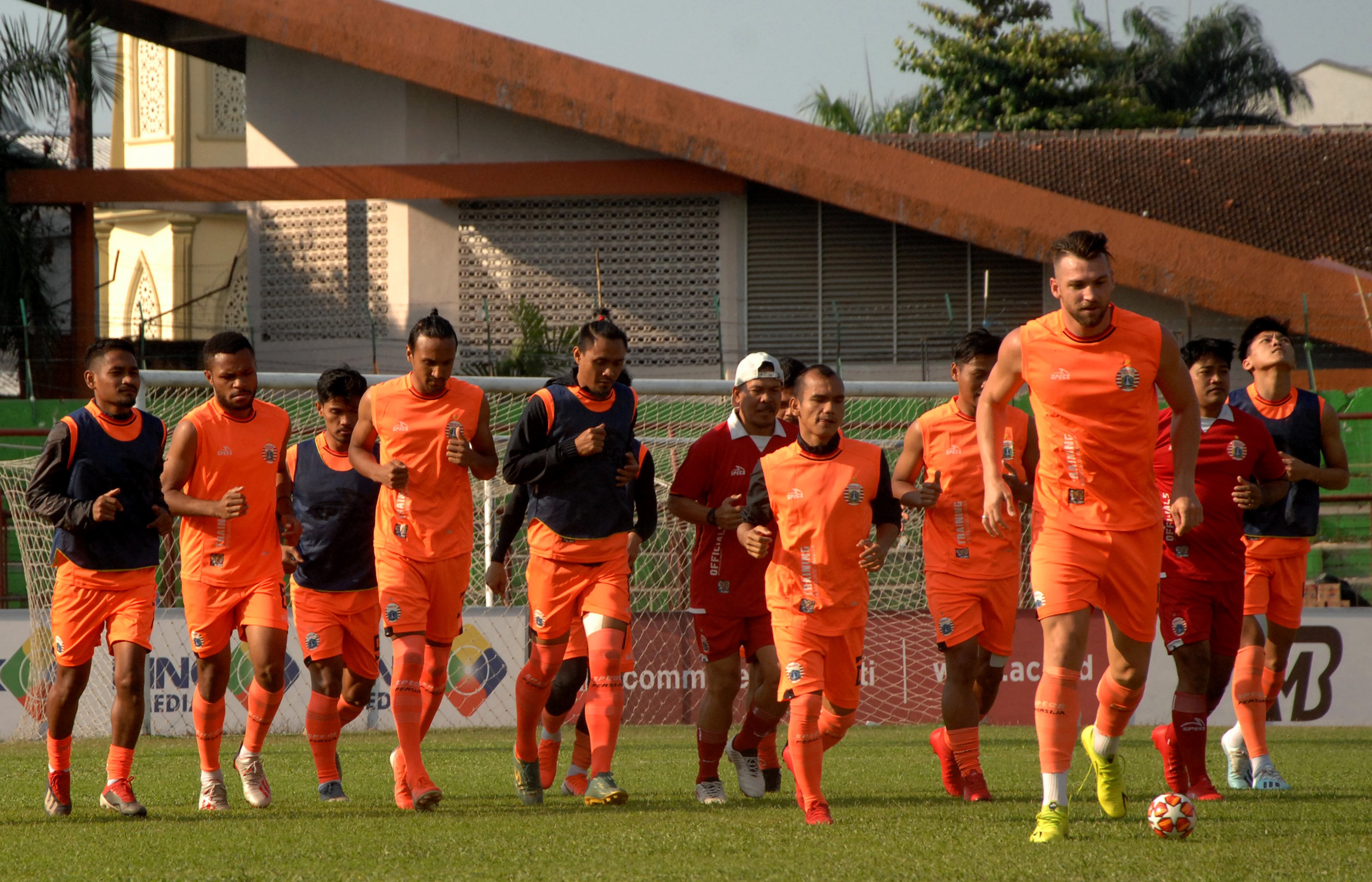 Persija melakukan latihan