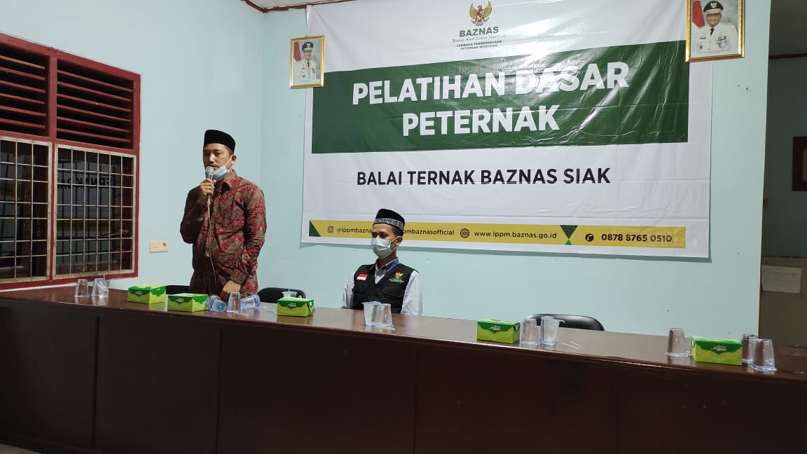 Pelatihan Dasar Peternak ini telah dilaksanakan selama tiga hari pada 19-21 April 2021 di Kampung Empang Baru,  Lubuk, Siak, Riau.