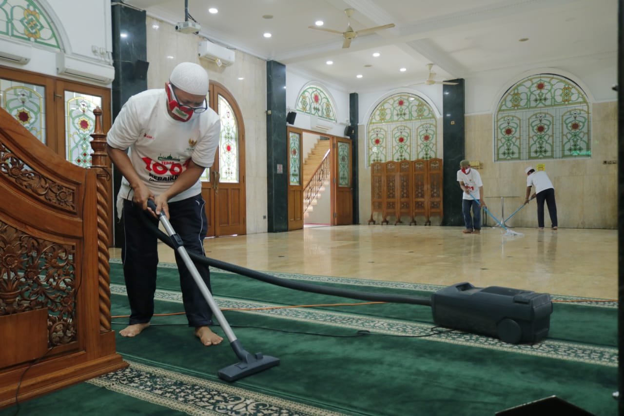 Program #IndahnyaRamadhan Tebar 1001 Kebaikan Untuk Masjid dilaksanakan kerja sama SiCepat Expres dan Baznas.