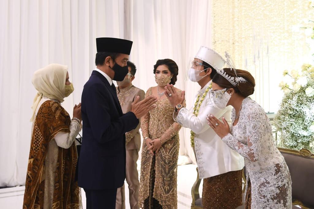 Presiden Jokowi dan Ibu Negara saat menghadiri akad nikah Atta Halilintar-Aurel Hermansyah.