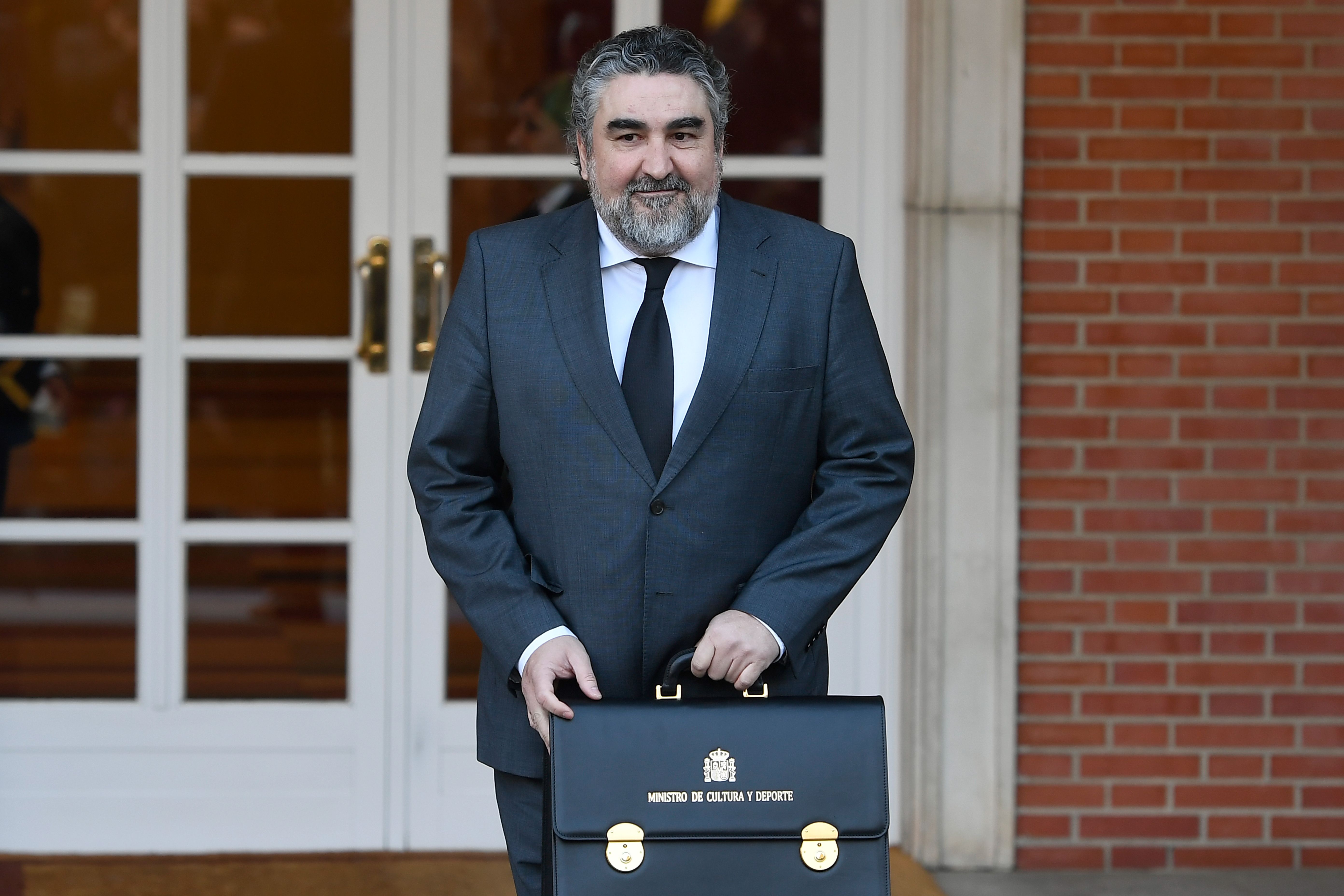  Menteri Budaya dan Olahraga Jose Manuel Rodriguez Uribes 