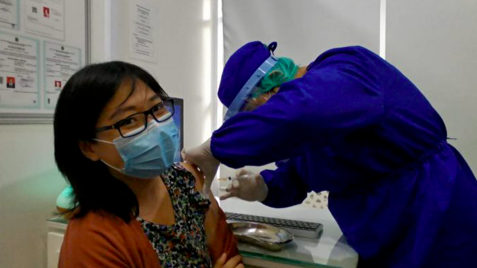 Meski Sudah Vaksin Penularan Covid-19 Masih Bisa Berlanjut