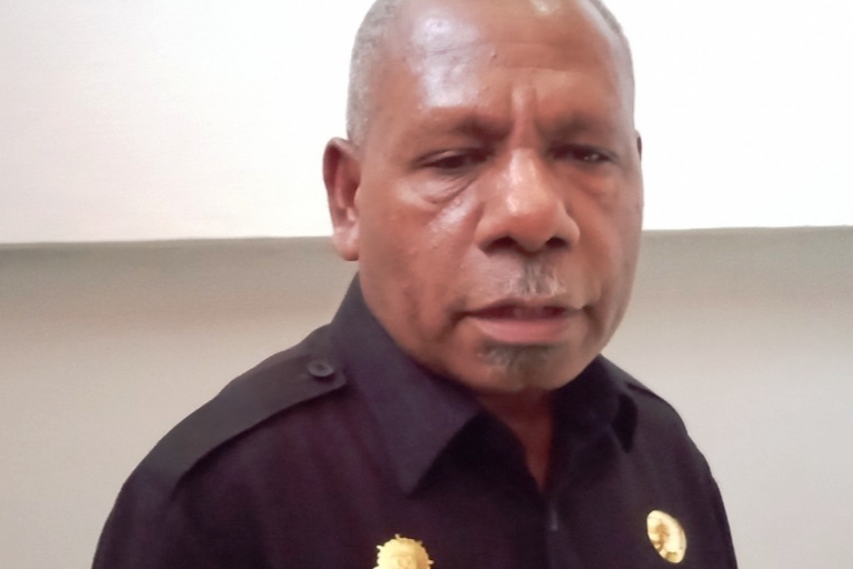 Bupati Jayapura, Mathius Awoitauw, SE, M.Si