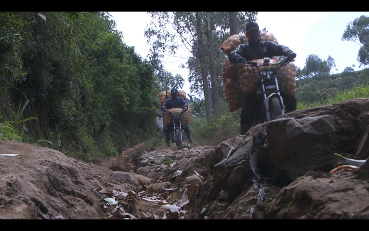 Ojek di Cigeduk, Garut, Jawa Barat