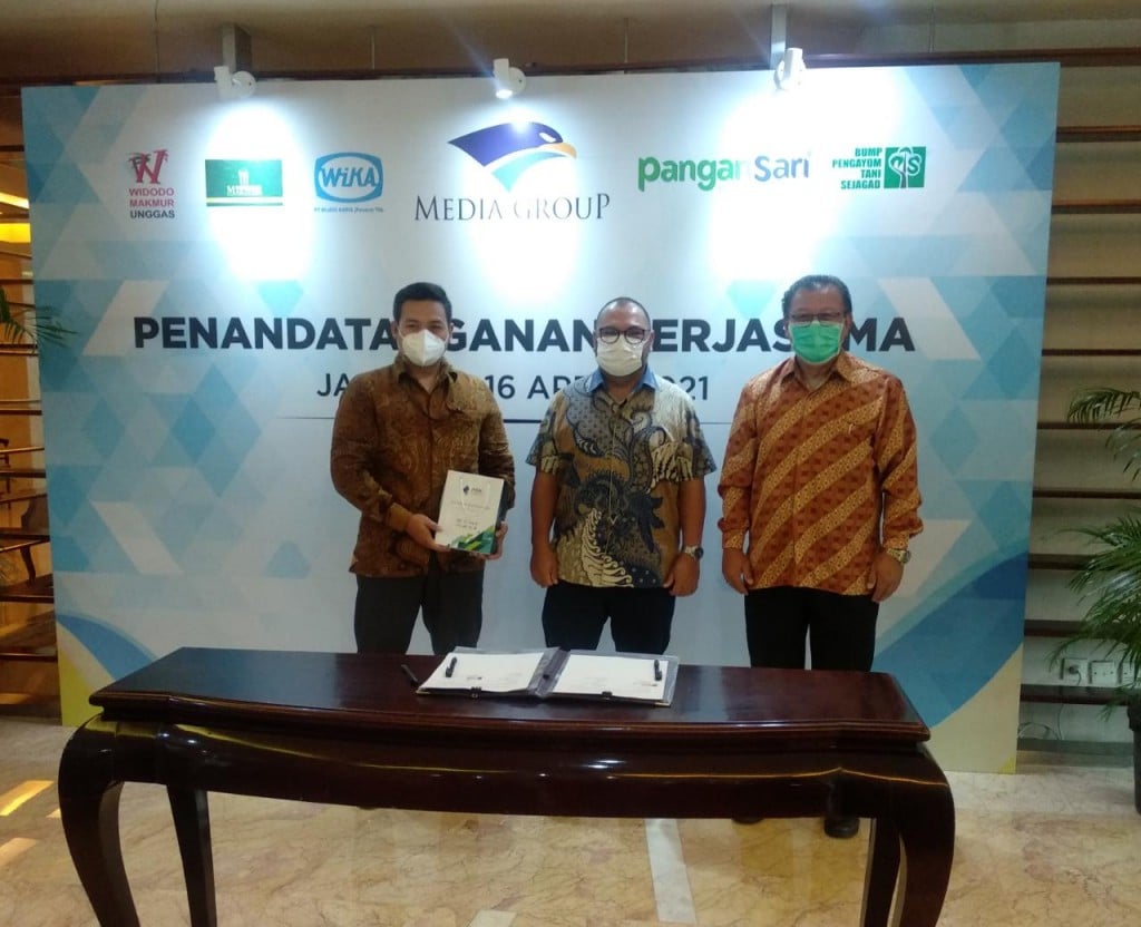 PT Pangansari Utama Food and Resources menandatangani nota kesepakatan (MoU) dengan induk usaha emiten unggas, PT Widodo Makmur Unggas.
