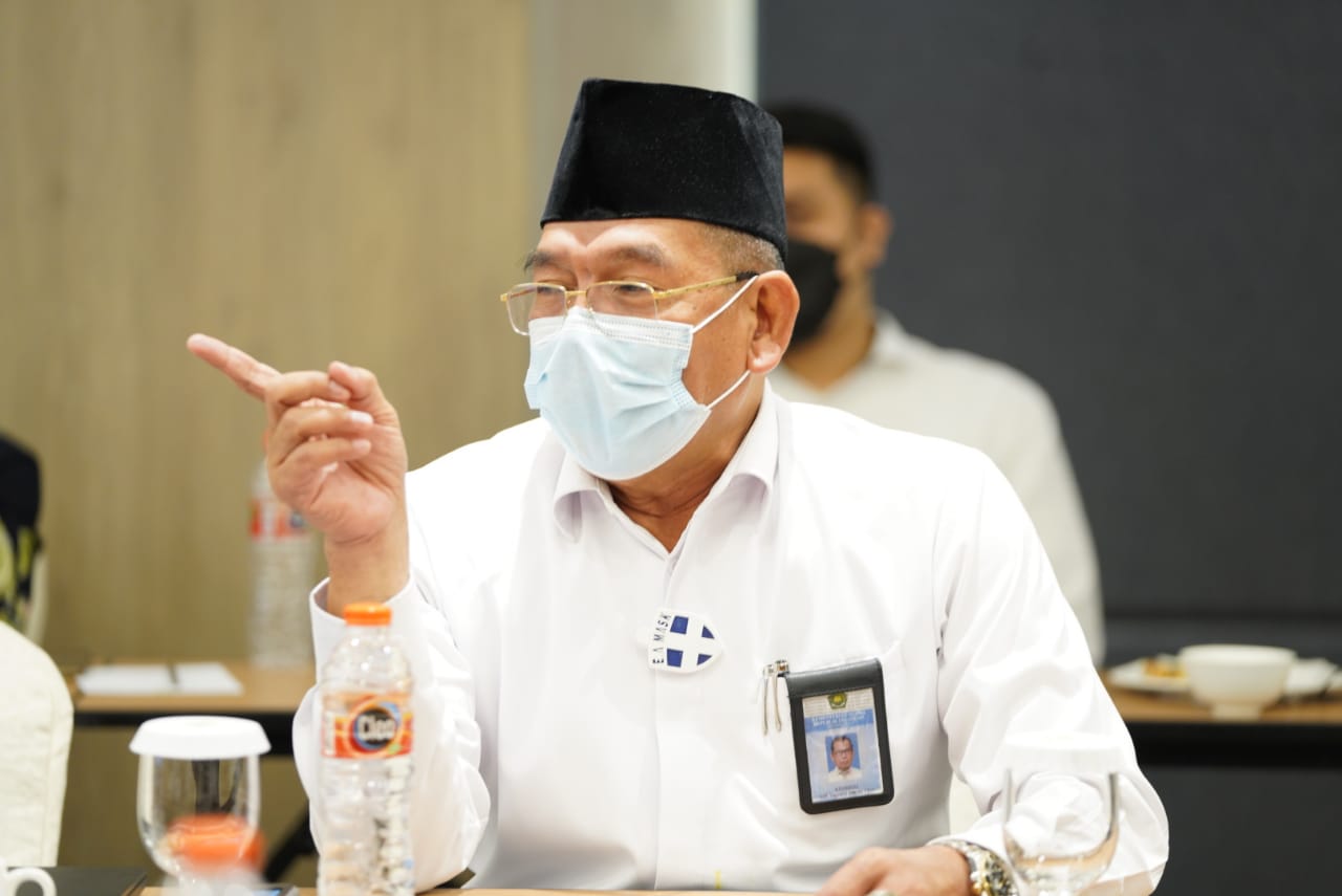 Plt Dirjen Penyelenggaraan Haji dan Umrah Khoirizi H Dasir 