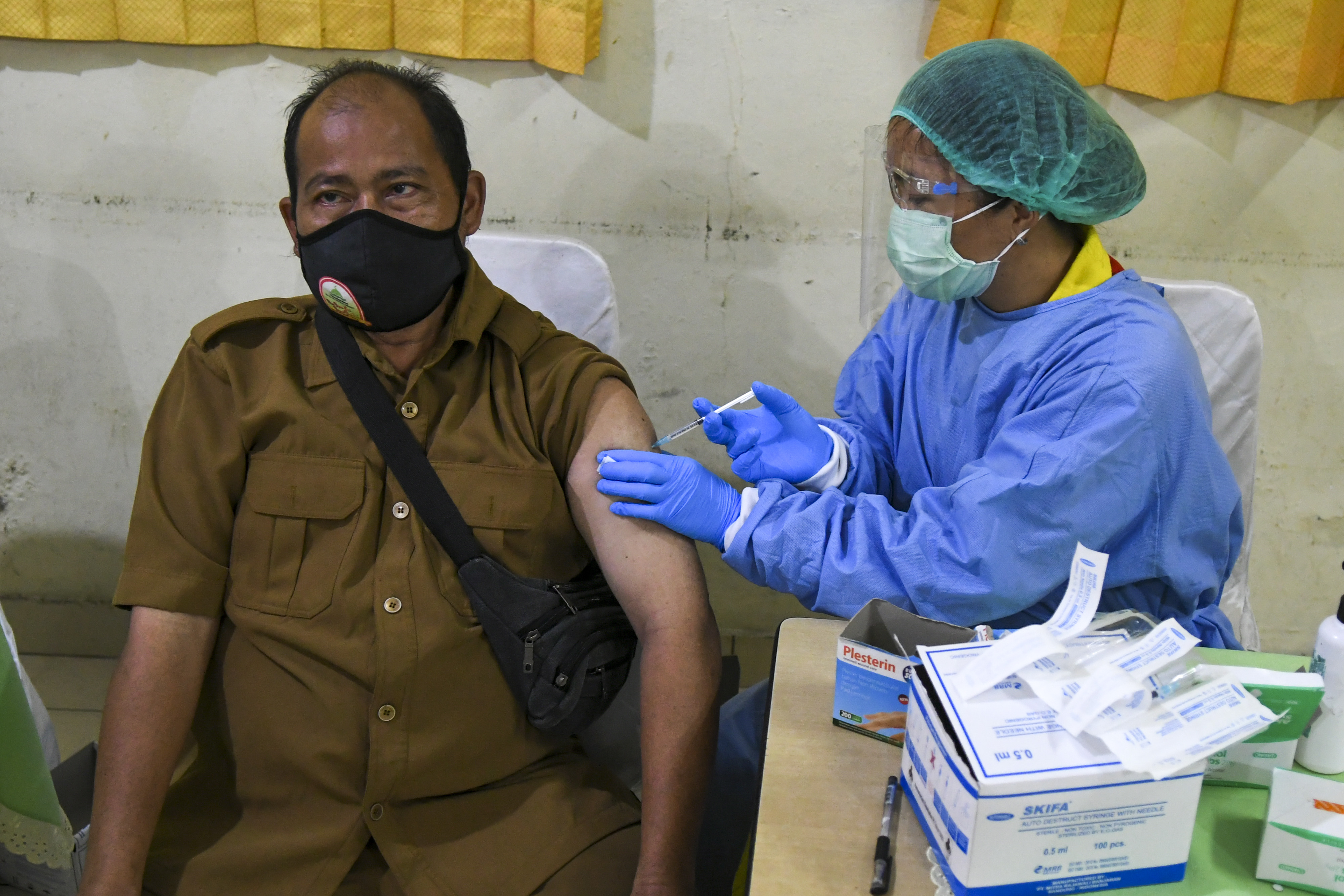 DKI Pastikan Vaksinasi Guru Dikebut Jelang Sekolah Tatap Muka