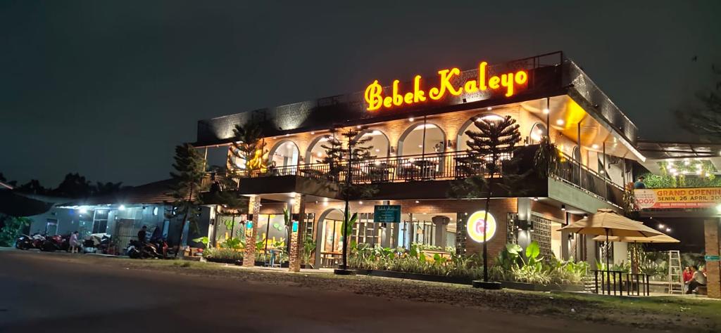 Restoran bebek Kaleyo Bintaro
