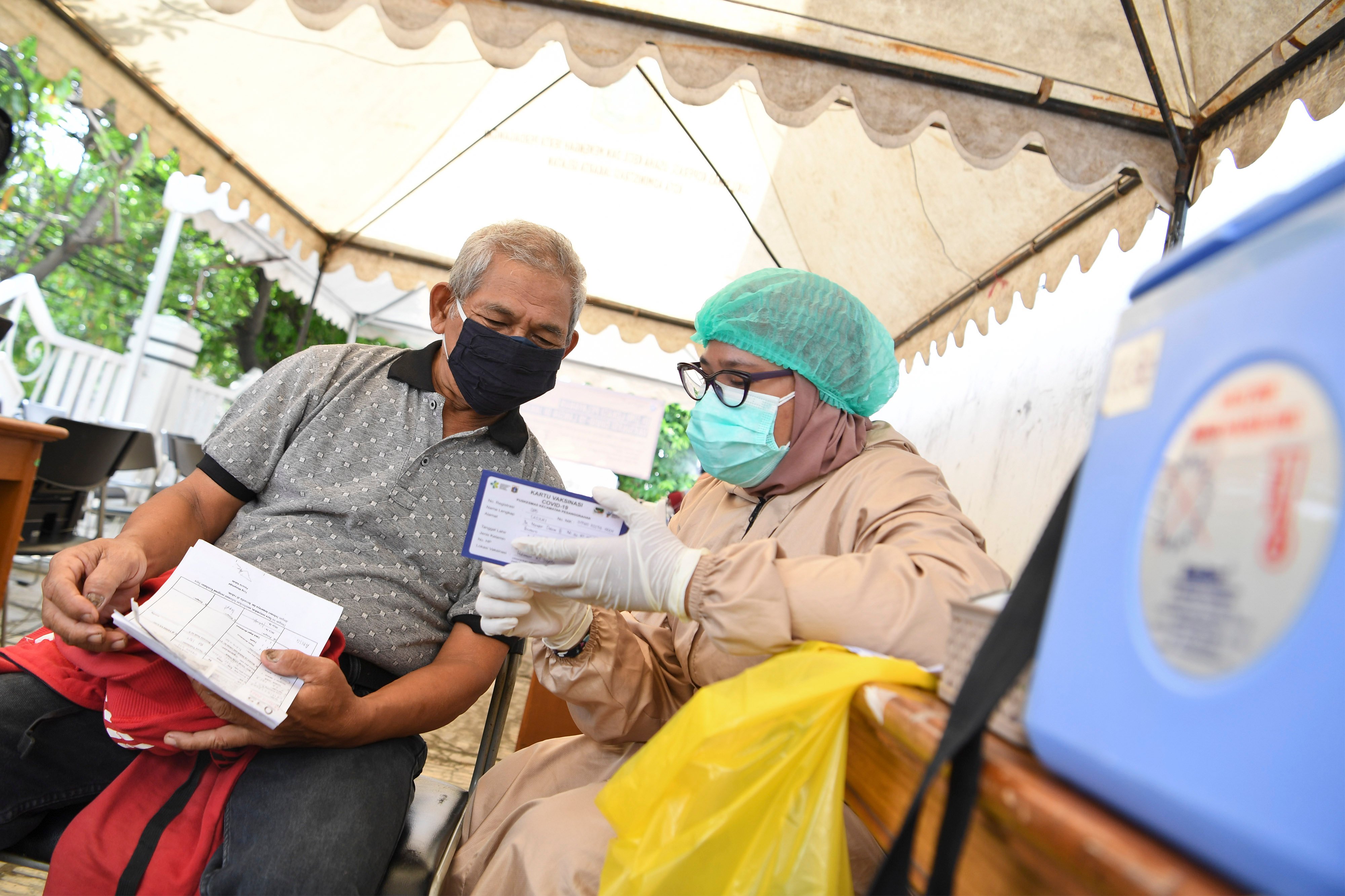 Perhatikan Kebutuhan Nutrisi Lansia Saat Berpuasa