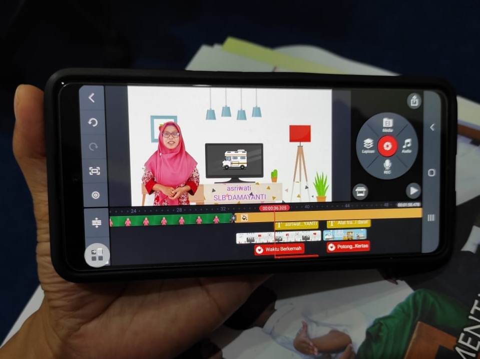 Studio Edit Video dalam Segenggam Ponsel