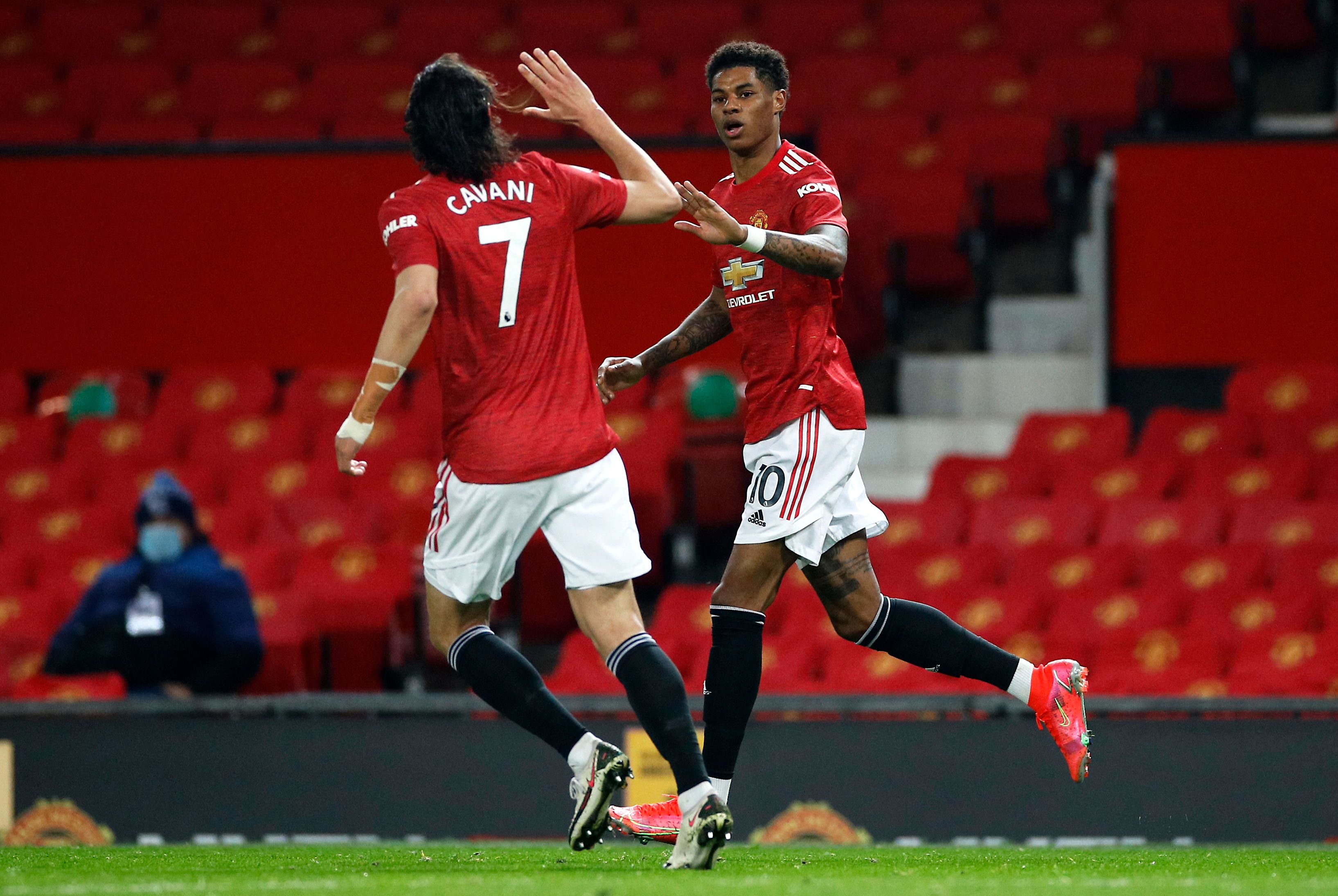 Pemain Manchester United saat merayakan gol.