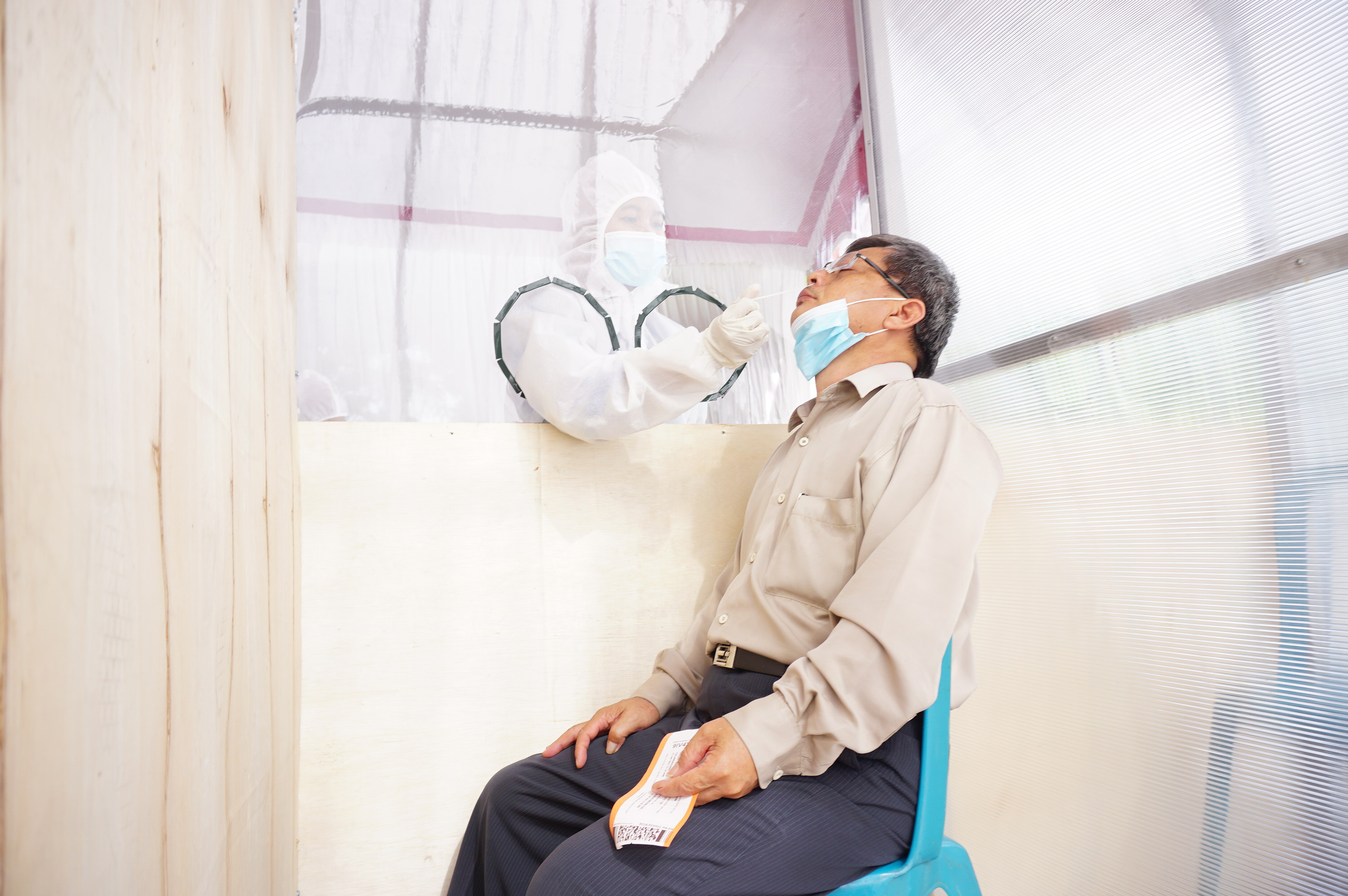 Layanan tes antigen di stasiun