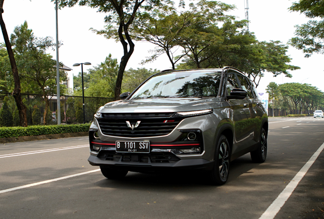 Wuling Almaz RS