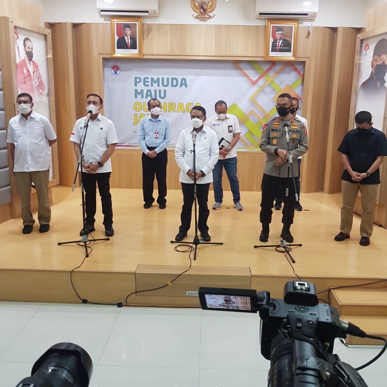 Konferensi pers evaluasi Piala Menpora 2021