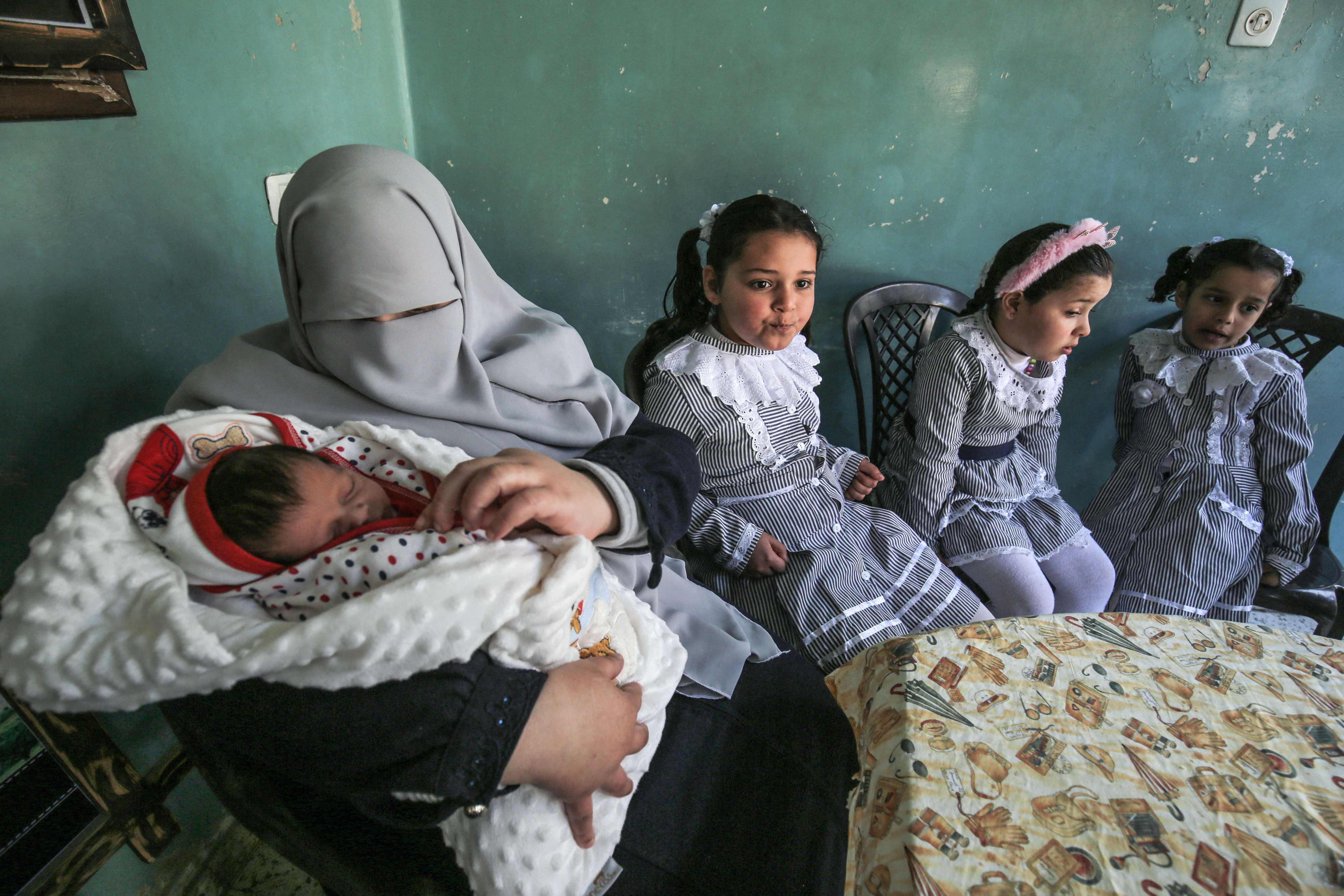 Perjuangan Wanita Palestina untuk Hamil dari Suami yang Dipenjara