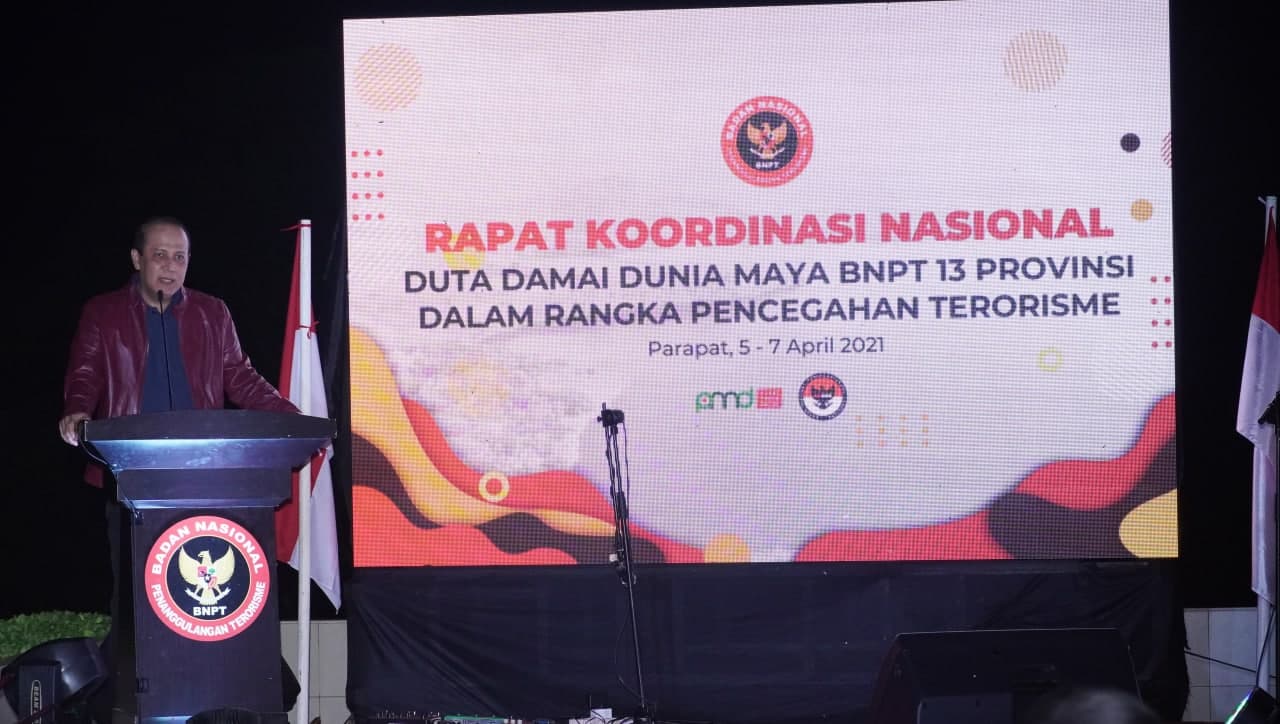 Kepala BNPT Komjen Pol Dr.Boy Rafli Amar di Rakornas Duta Damai Dunia Maya 2021 di Parapat, Sumatera Utara, Senin (5/4).